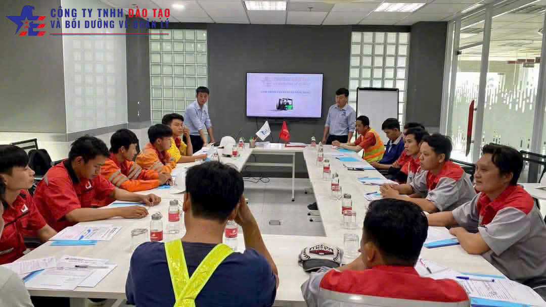 khoa-hoc-lai-may-xuc-tai-hai-phong-cap-toc